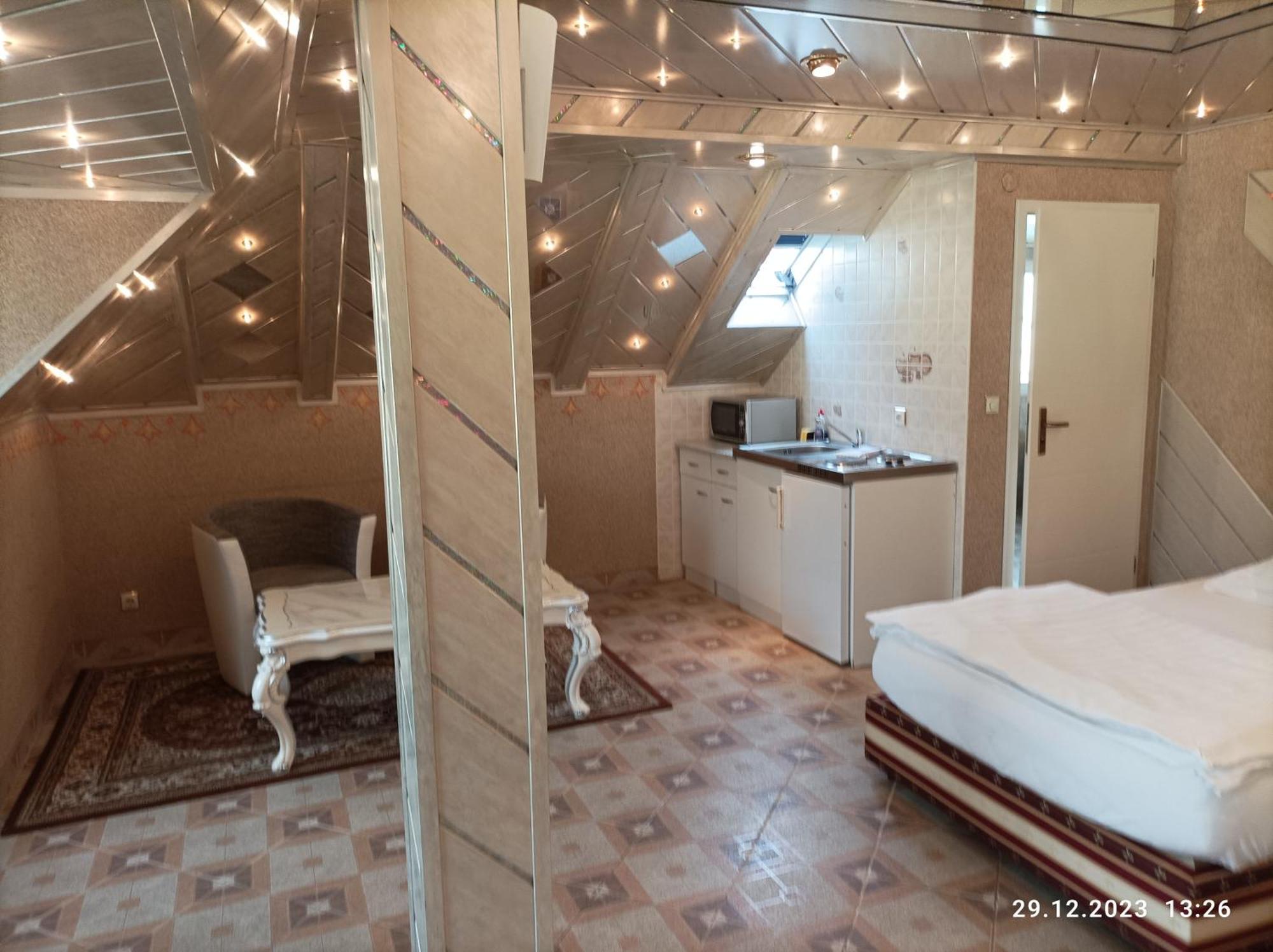 Central Hotel شفيتزينجين المظهر الخارجي الصورة